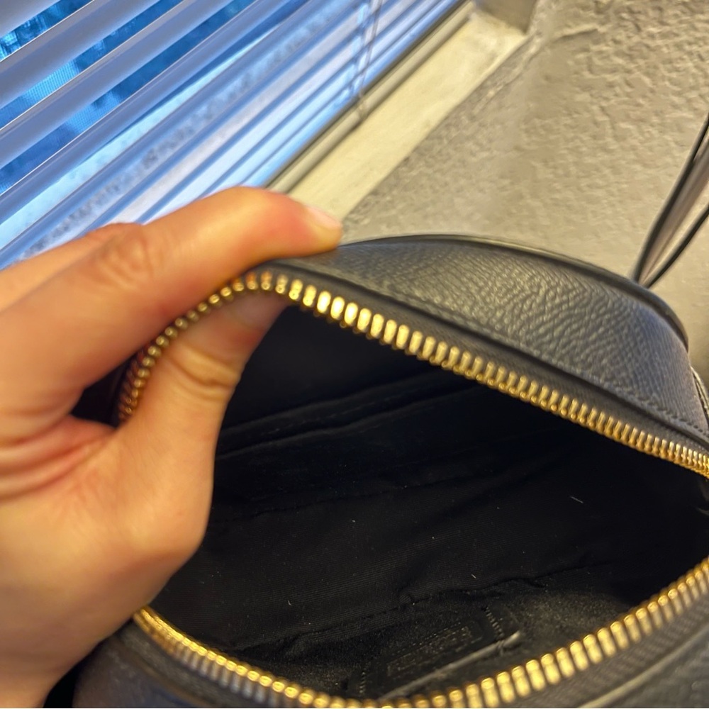 Coach Black Leather Crossbody Camera Bag - Picture 7 of 10